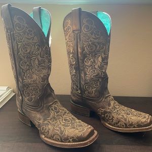 Corral Boots Brown Size 9